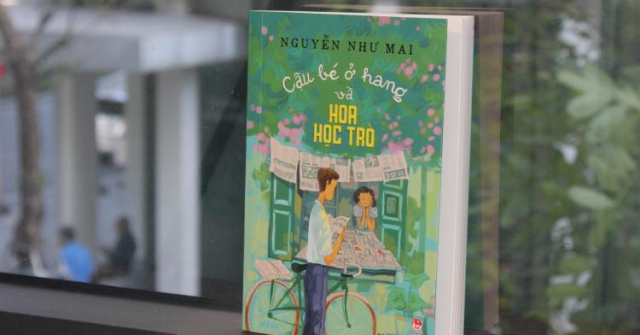 Nhà báo kỳ cựu Nguyễn Như Mai ra mắt cuốn hồi kí “Cậu bé ở hang và Hoa Học Trò”