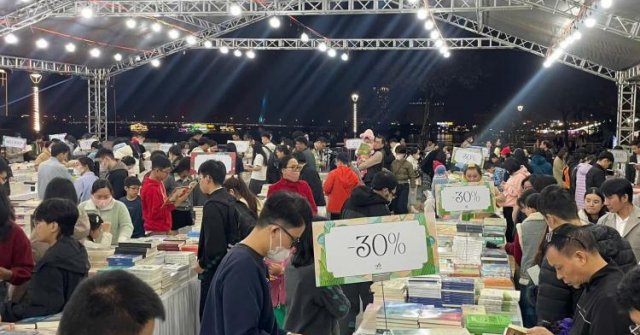 Chuỗi sự kiện văn hóa phong phú tại Hội sách Xuân Bính Ngọ của Nhã Nam