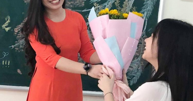 “Ngọn lửa tri thức xanh”: Bài ca tri ân những người gieo mầm tương lai