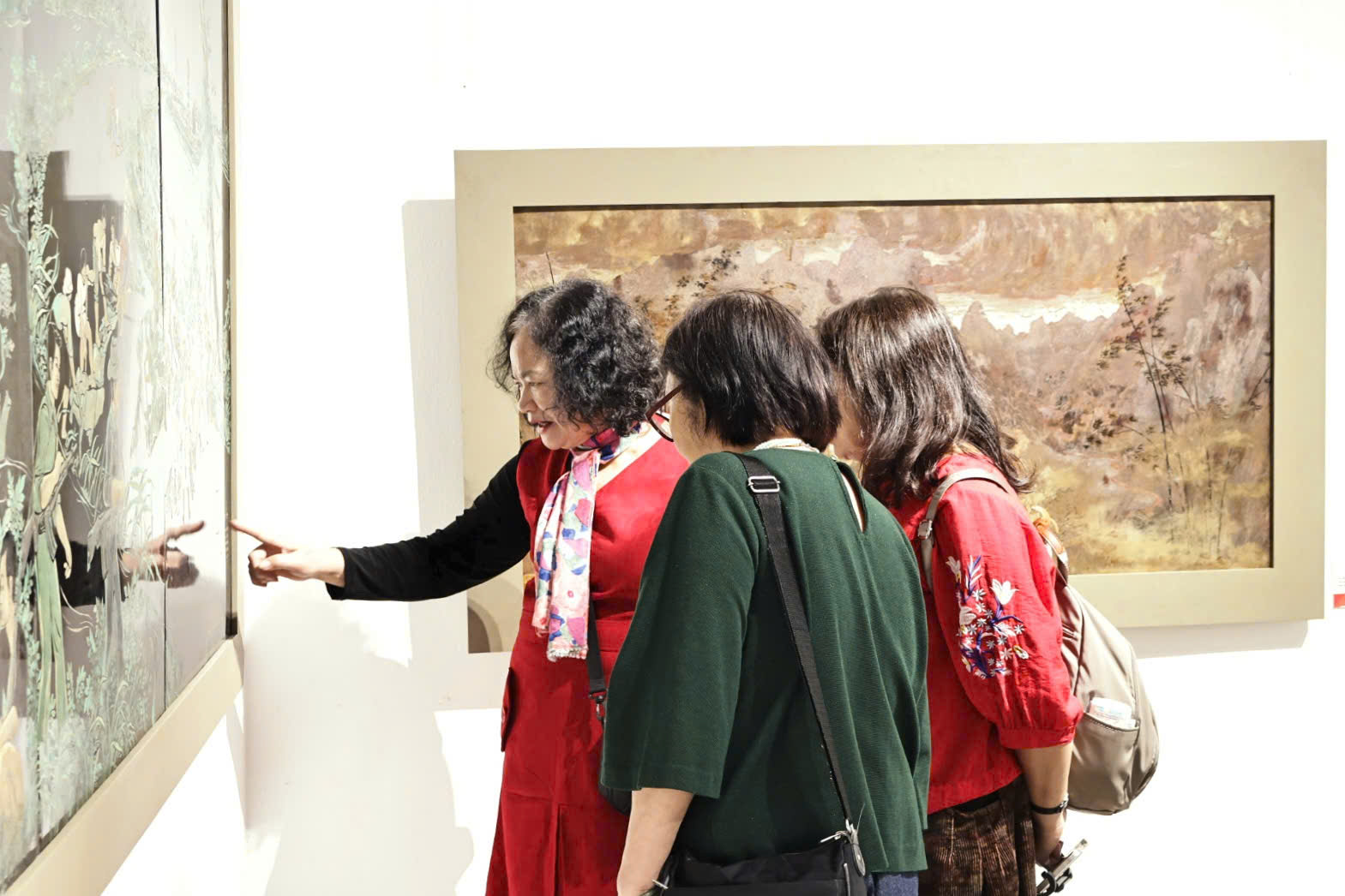 Trưng bày 44 tác phẩm sơn mài chào mừng Đại hội Đảng toàn quốc lần thứ XIV - 4