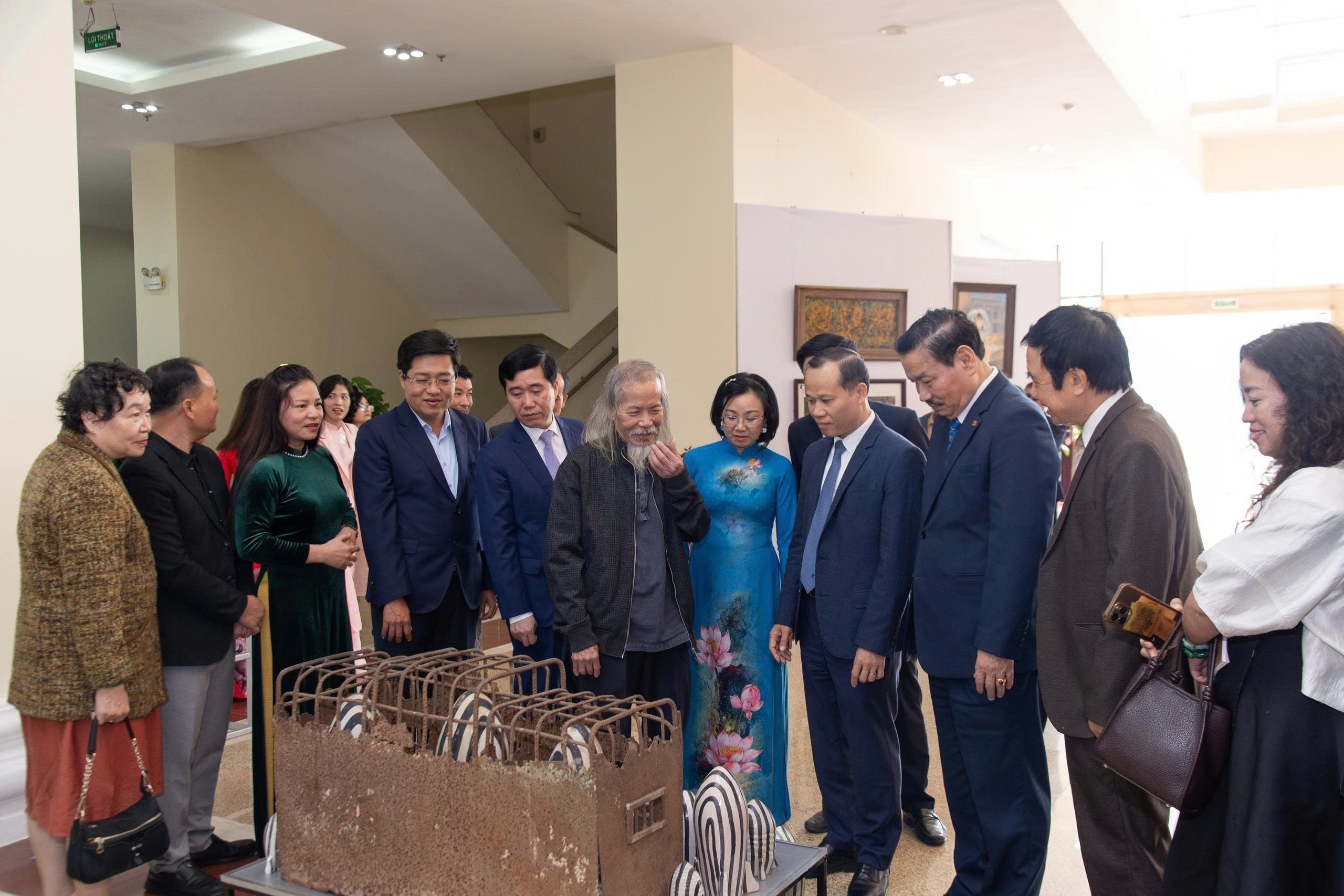 Bắc Ninh hội nhập và phát triển qua lăng kính của mỹ thuật, nhiếp ảnh, kiến trúc - 4