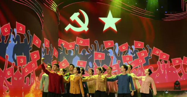 Chương trình nghệ thuật “Đường lên phía trước”: Lan tỏa niềm tự hào, niềm tin son sắt với Đảng