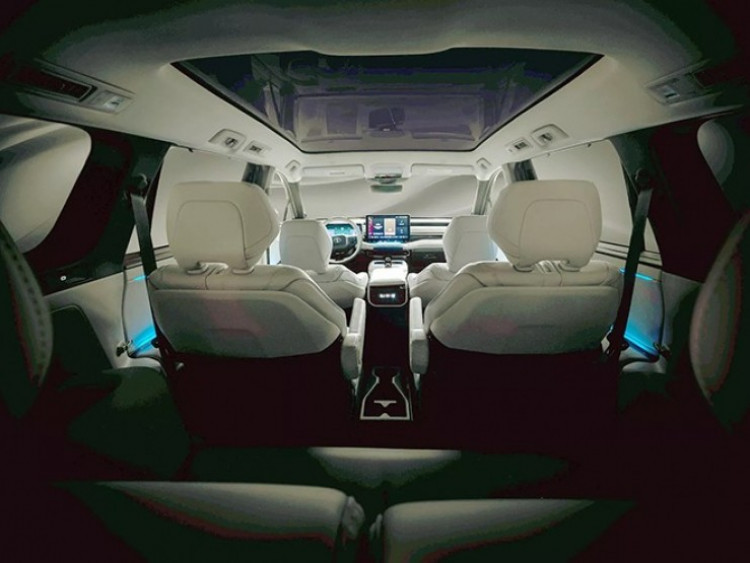 Toyota tiếp tục “nhá hàng” nội thất SUV 3 hàng ghế hoàn toàn mới