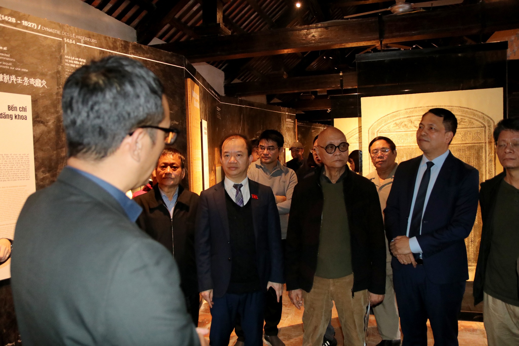 Trưng bày “Sử đá lưu danh”: Tôn vinh giá trị lịch sử, tư tưởng và nghệ thuật của 82 bia Tiến sĩ - 4