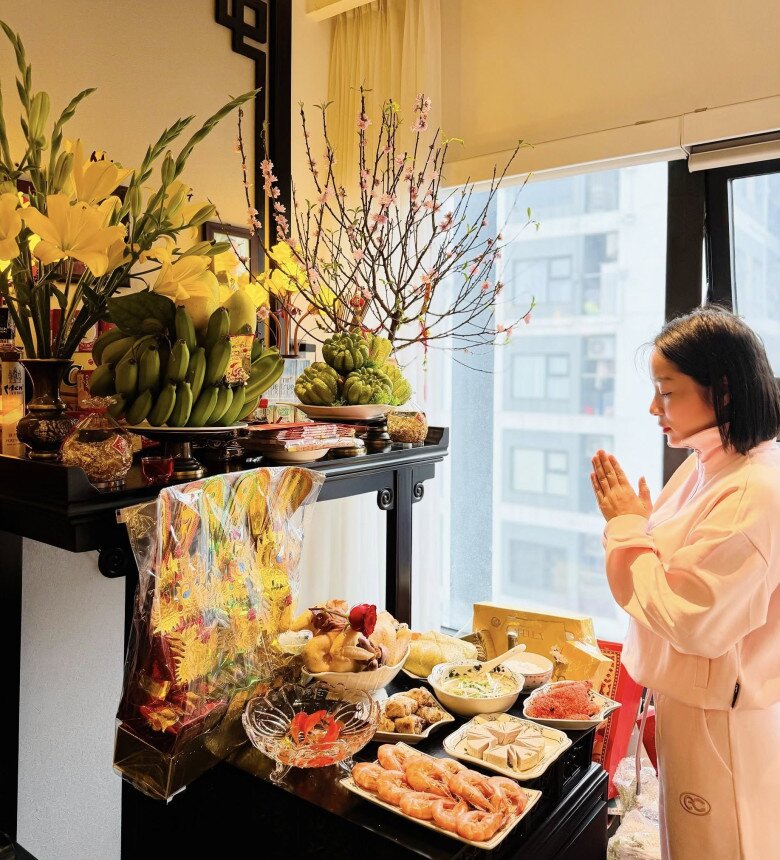 Chiêm ngưỡng mâm cỗ cúng ông công ông Táo của sao Việt: Người cầu kỳ gần chục món, người giản đơn - 8