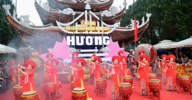 Chính thức khai hội Chùa Hương năm 2026