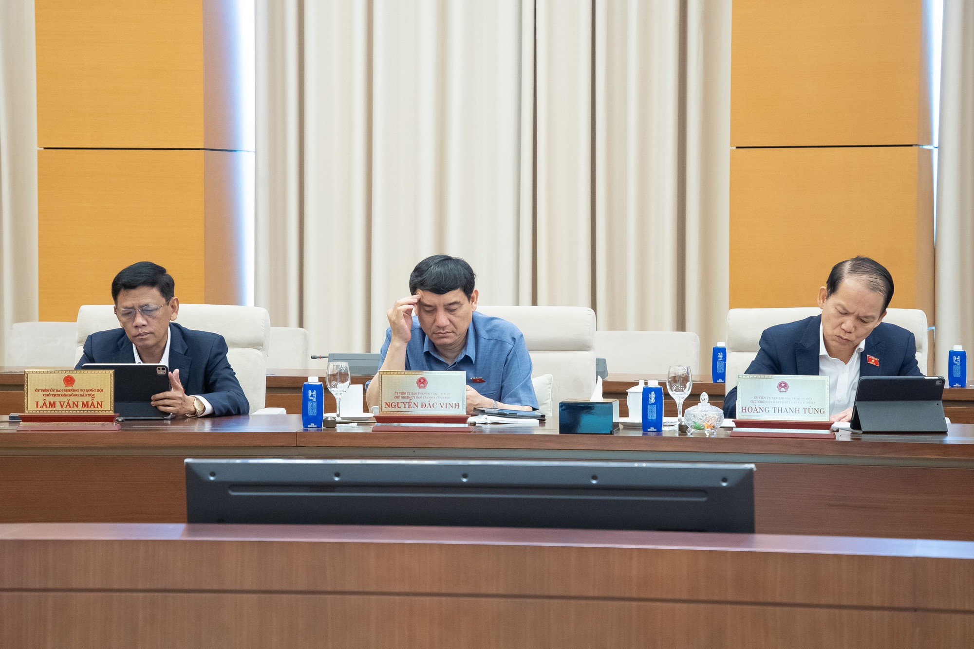 Cử tri và Nhân dân kiến nghị triển khai đồng bộ Nghị quyết số 80 của Bộ Chính trị về phát triển văn hóa Việt Nam - 2