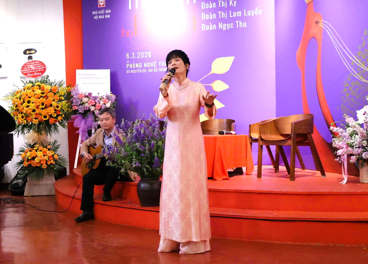 Cuộc hội ngộ của những nữ sĩ họ Đoàn trong thi ca - 8