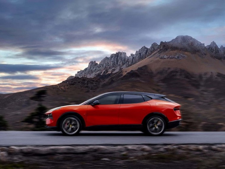 Lotus bàn giao “quái thú” Eletre X mạnh 939 mã lực, đợi ngày về Việt Nam