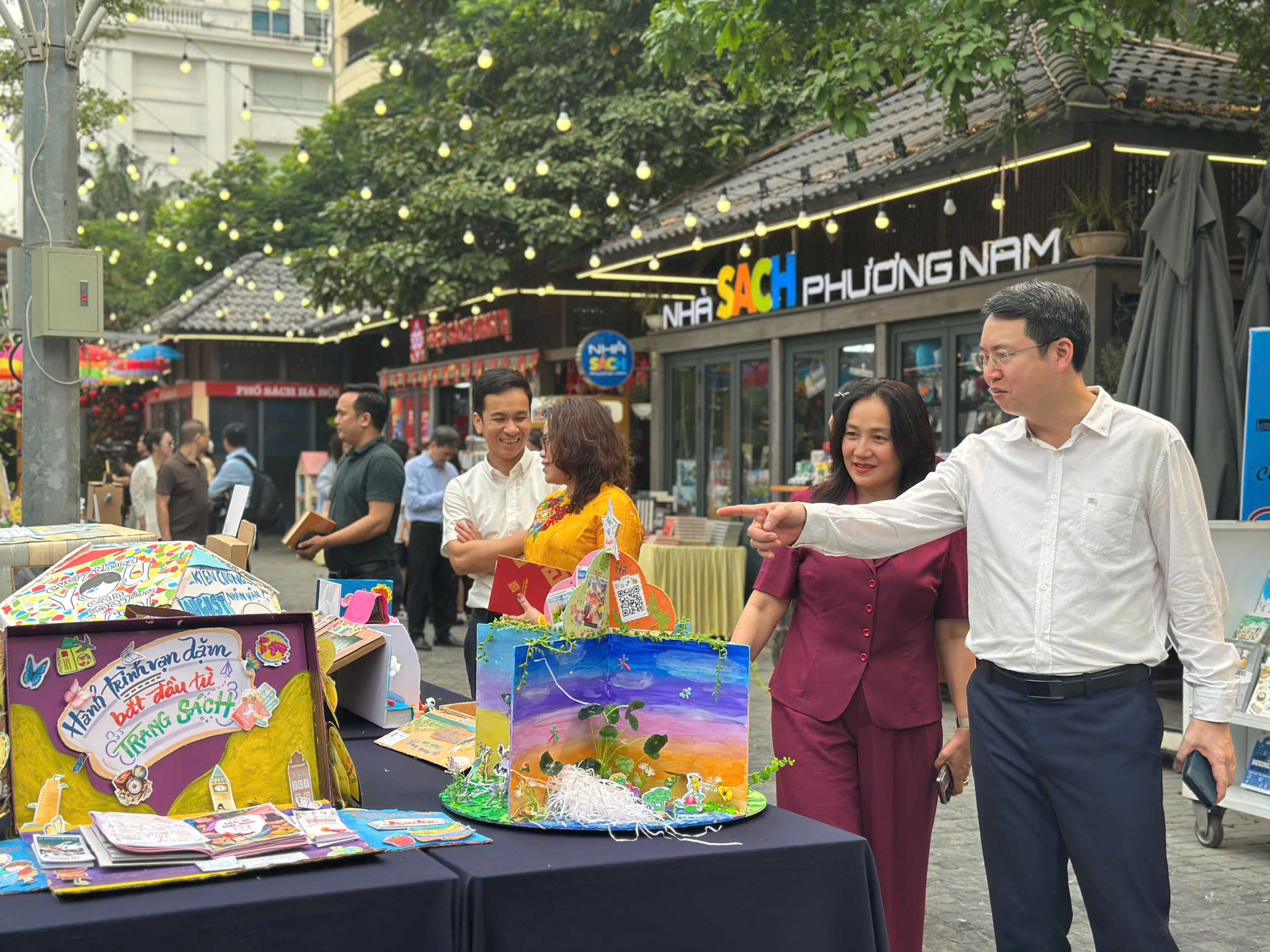 Chuỗi hoạt động phong phú hưởng ứng Ngày Sách và Văn hóa đọc Việt Nam tại Phố Sách Hà Nội - 3