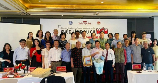 Doanh nhân Phạm Hồng Điệp tiếp tục đón nhận kỷ lục Việt Nam và thế giới về sáng tác văn học nghệ thuật