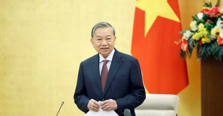 Infographic: Tiểu sử tóm tắt của Tổng Bí thư, Chủ tịch nước Tô Lâm