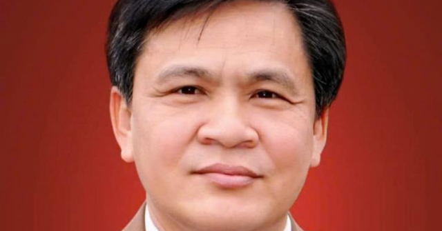 Từ quê ra phố (Đọc thơ Trần Nam Phong)