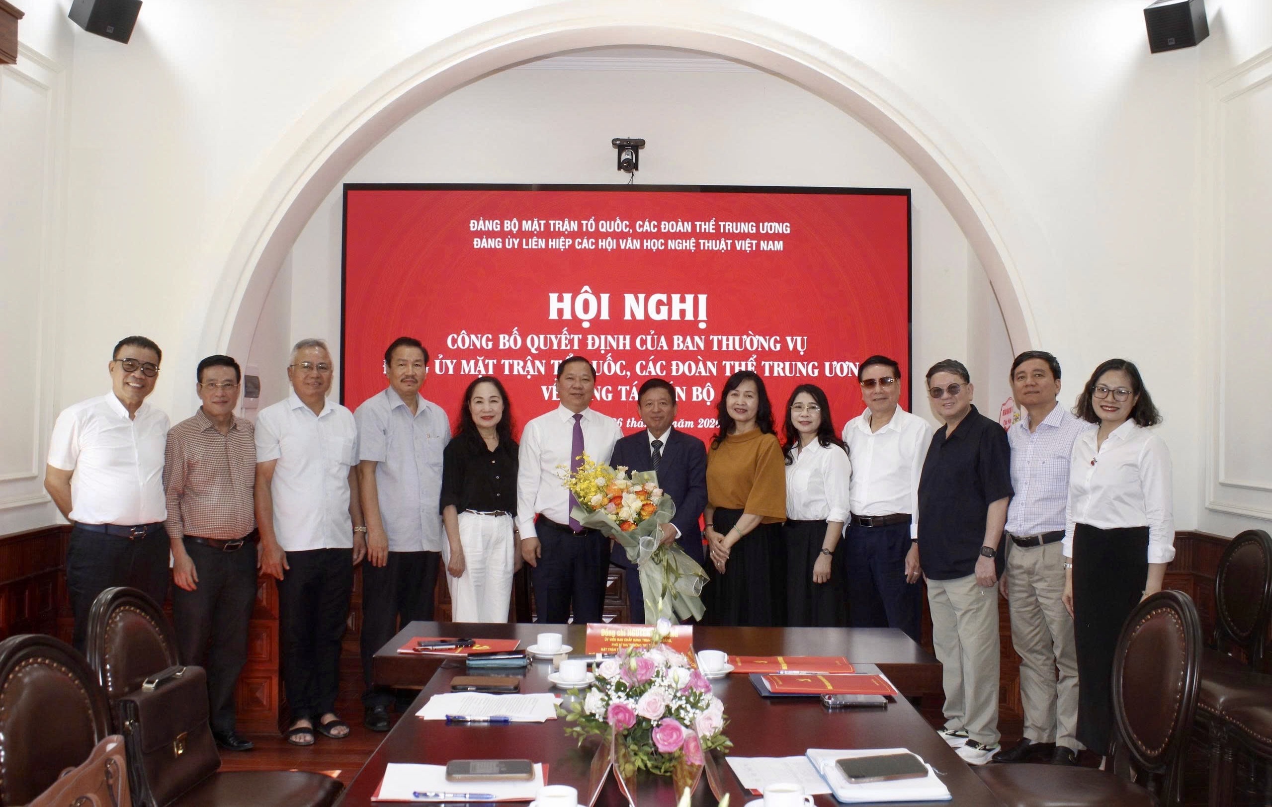 Công bố Quyết định của Ban Thường vụ Đảng ủy Mặt trận Tổ quốc, các đoàn thể Trung ương về công tác cán bộ đối với Bí thư Đảng ủy Liên hiệp các Hội VHNT Việt Nam nhiệm kỳ 2025-2030  - 5