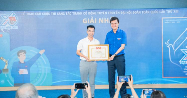 Tranh cổ động góp phần cổ vũ, lan tỏa tinh thần Đại hội Đoàn toàn quốc lần thứ XIII
