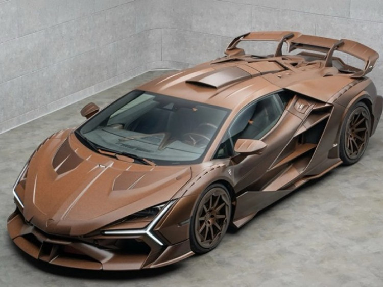Lamborghini Revuelto màu độc bản ngầu hơn trong gói nâng cấp Mansory