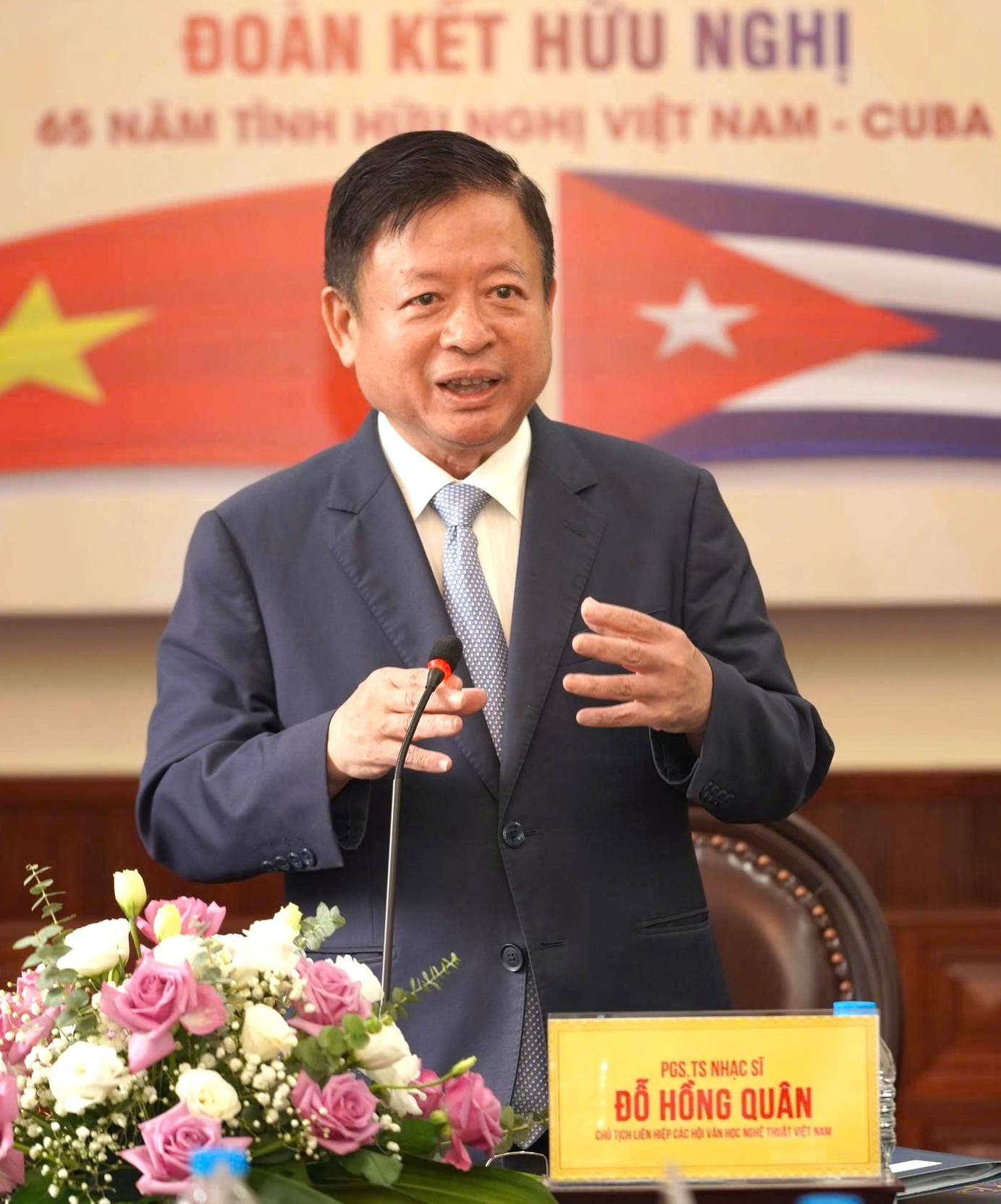 Phát huy vai trò của văn học nghệ thuật trong khối đại đoàn kết toàn dân tộc - 1