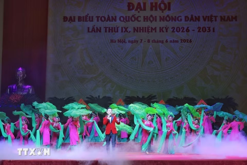 Chủ tịch Quốc hội dự khai mạc Đại hội Hội Nông dân Việt Nam lần thứ IX - 19