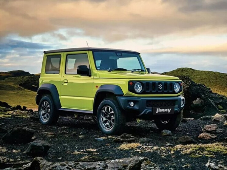 Suzuki Jimny giảm giá “xả kho” tới 120 triệu đồng