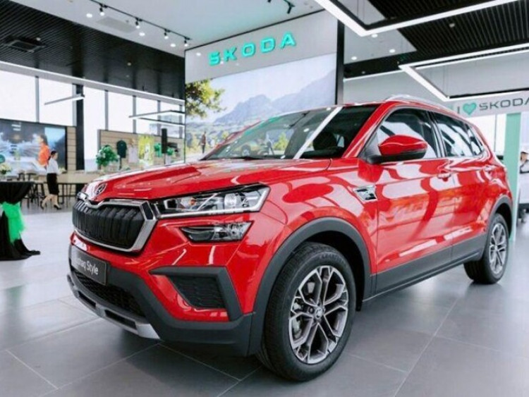 Skoda Kushaq giảm giá đến 100 triệu đồng, rẻ ngang SUV hạng A