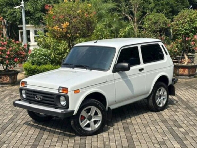 Hãng Lada bất ngờ thanh lý loạt xe ô tô mang về kiểm định