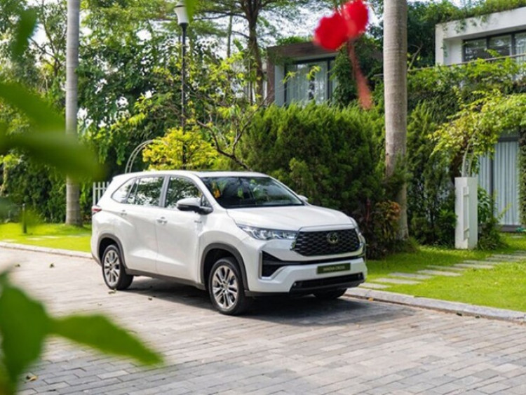 Đâu là xe 7 chỗ ưu tiên an toàn cho trẻ em?