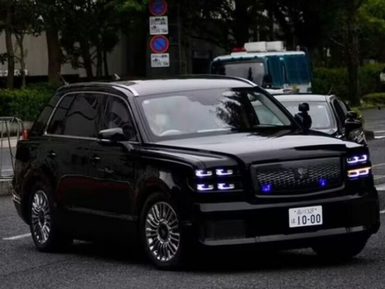 Điều gì khiến Toyota Century SUV trở thành lựa chọn của Thủ tướng Nhật Bản?