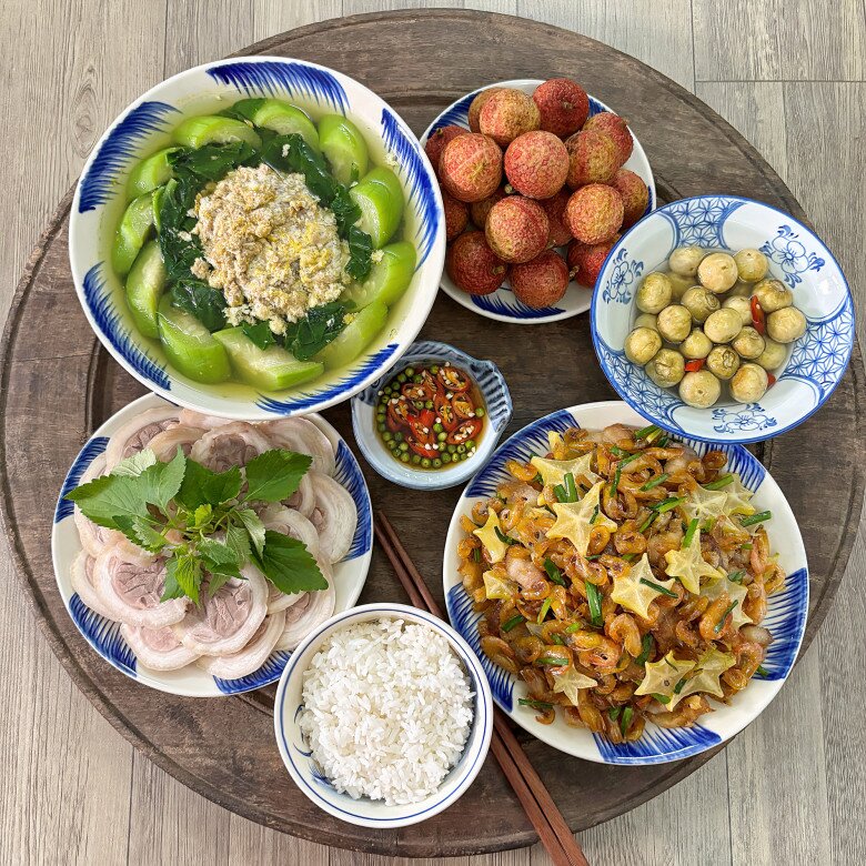 Hôm nay nấu gì: Bữa tối thanh mát, cực dễ ăn cho ngày siêu nóng - 1