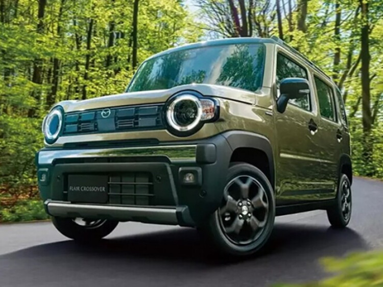Mazda làm mới SUV hình hộp giá rẻ, thêm loạt công nghệ hỗ trợ lái