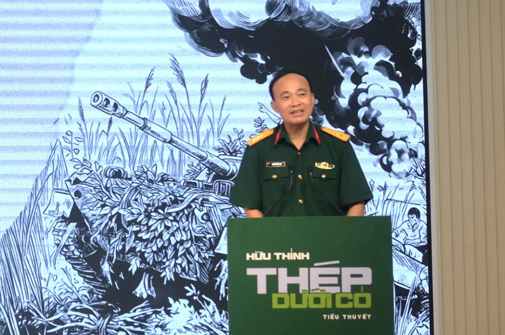Nhà thơ Hữu Thỉnh ra mắt tiểu thuyết đầu tay - 3