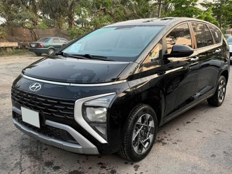 Xe MPV Hyundai Stargazer cũ có còn đáng mua?
