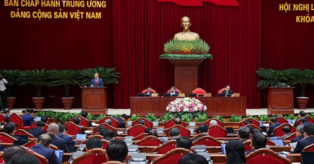 Khai mạc Hội nghị lần thứ ba Ban Chấp hành Trung ương Đảng khóa XIV