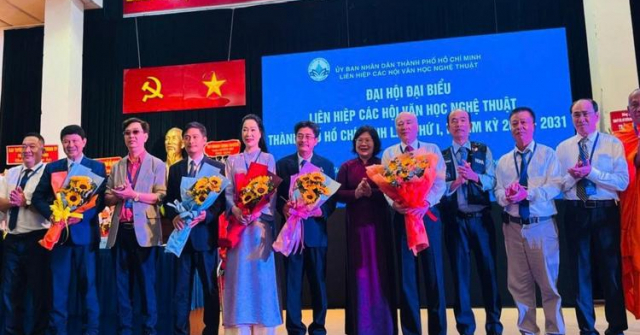 Xây dựng đội ngũ văn nghệ sĩ TP Hồ Chí Minh chuyên nghiệp, văn minh, hoạt động đúng tôn chỉ, mục đích