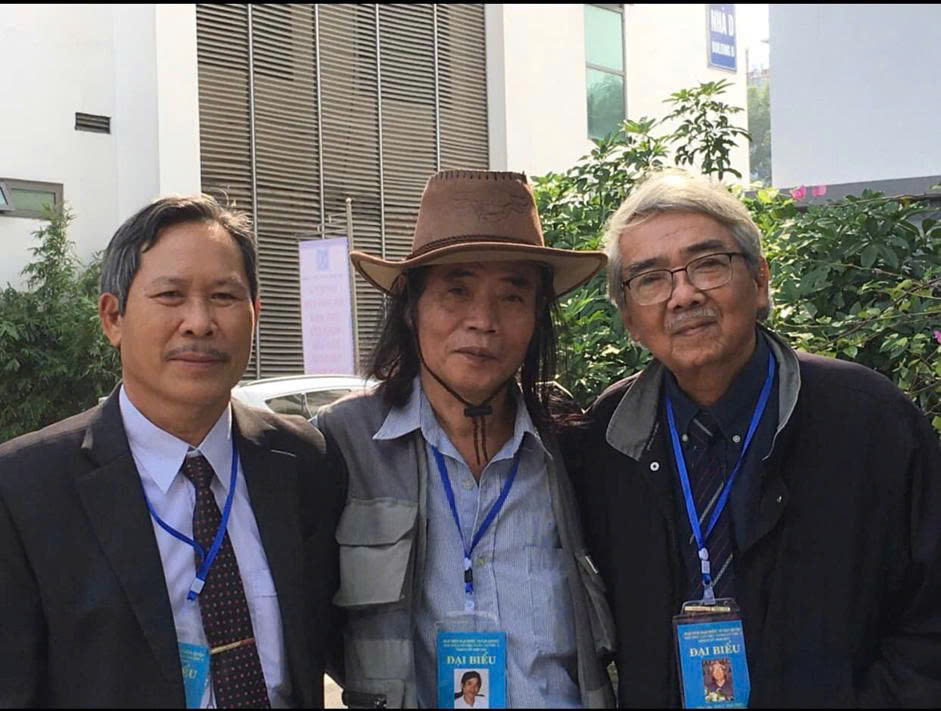 Con chữ tấm lòng – Dấu ấn một đời thơ của Phạm Trung Tín - 1