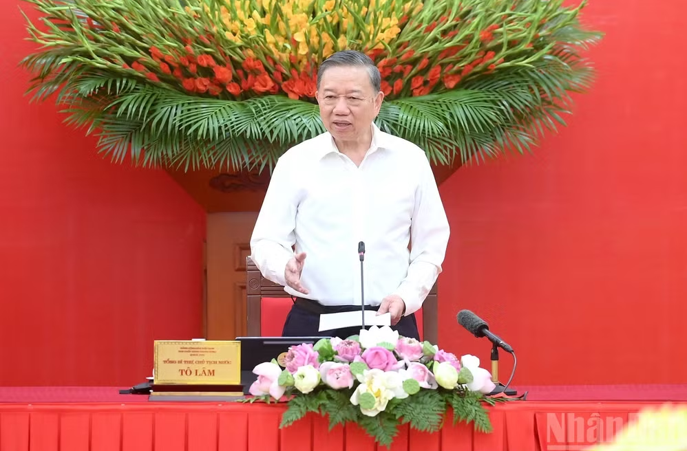 Đẩy mạnh học tập, thực hành tư tưởng, đạo đức, phương pháp, phong cách Hồ Chí Minh trong giai đoạn phát triển mới - 1