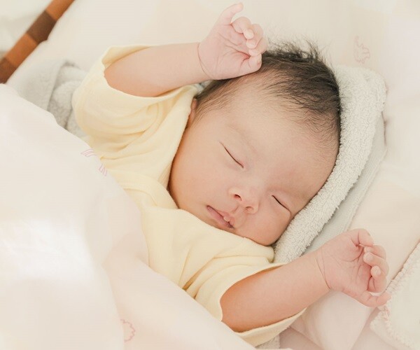 Không hề mê tín: 3 đặc điểm nhận diện khuôn mặt trẻ thông minh từ lúc mới chào đời - 1