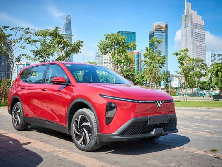 5 mẫu MPV bán chạy nhất tháng 6/2026, Innova Cross tăng gần 128%