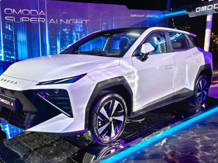 Omoda 4 trình làng với khoang lái AI thế hệ mới, dự kiến lắp ráp tại Việt Nam
