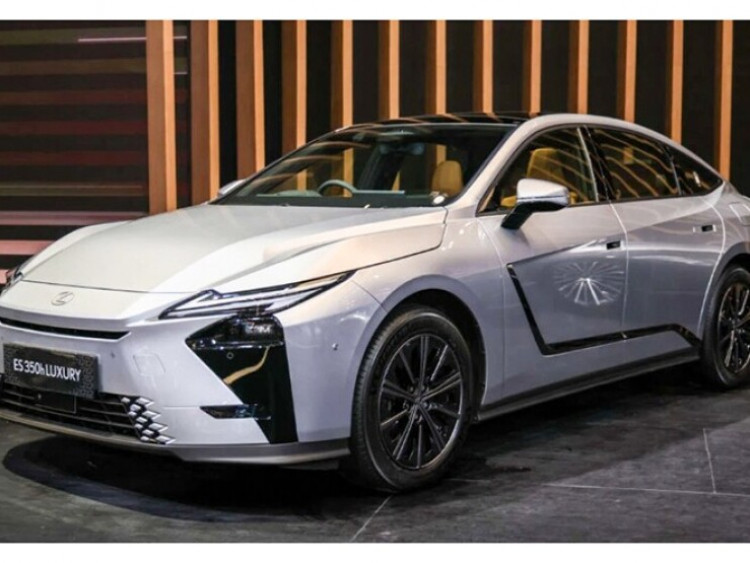 Lexus trình làng mẫu xe xe ES thế hệ mới và thêm bản thuần điện