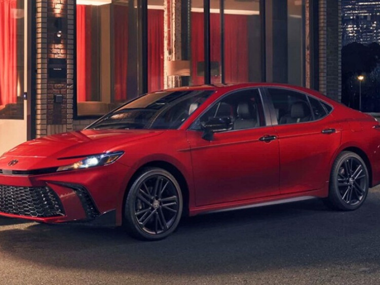 Toyota Camry triệu hồi hơn 500.000 xe vì lỗi màn hình