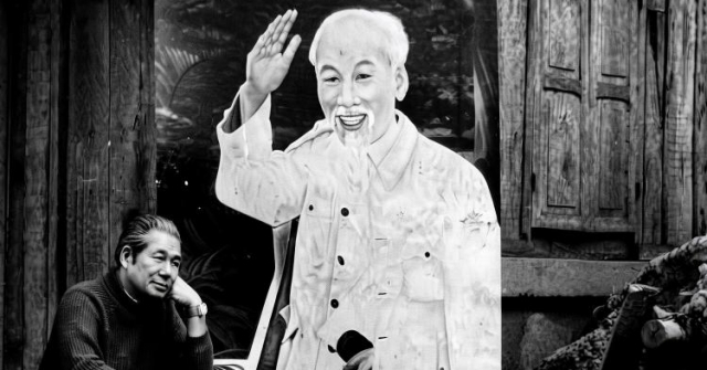 Triển lãm Maj Trang Olson: Đi tiếp con đường của cha (Maj Trang Olson: Following her father’s footsteps)