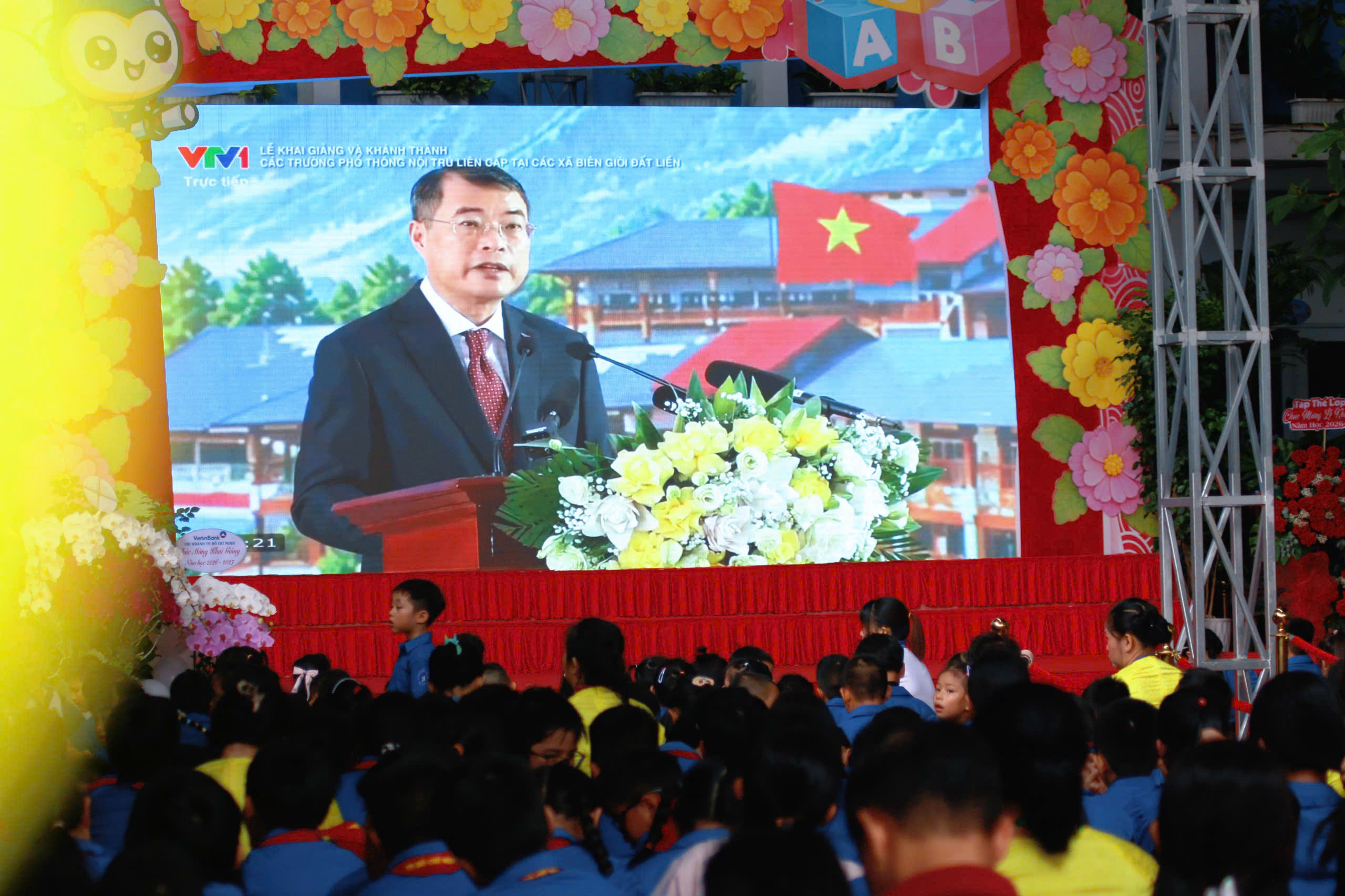 TP.HCM: Phường Sài Gòn đồng loạt khai giảng năm học mới, nhiều phụ huynh kỳ vọng vào năm học mới - 9