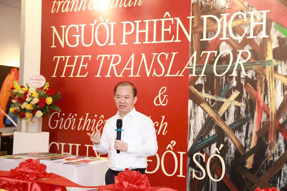 Giao lộ giữa tư duy số và tâm hồn mỹ thuật trong Triển lãm và ra mắt sách của họa sĩ, dịch giả Nguyễn Đức Dũng - 2